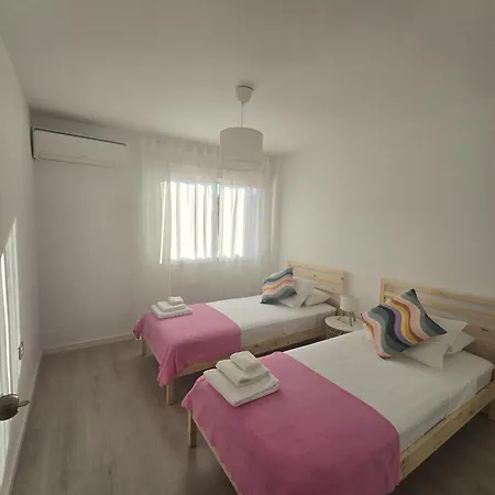 Paradise Caletillas Beachfront Duplex With Pool & Parking קנדלריה