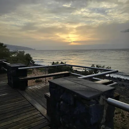 Paradise Caletillas Beachfront Duplex With Pool & Parking Appartement